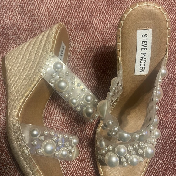 Steven Madden Wedges - Picture 2 of 3